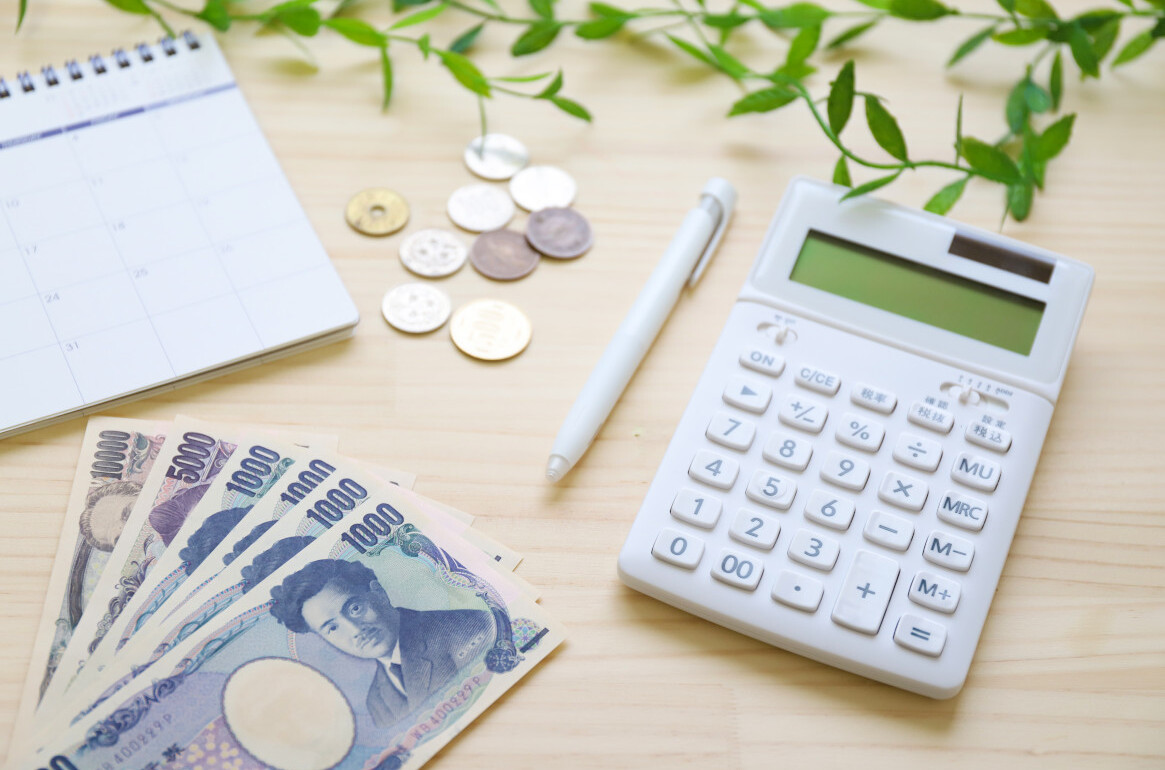 介護派遣の時給相場はいくら？介護職の給料比較や時給アップの方法を紹介