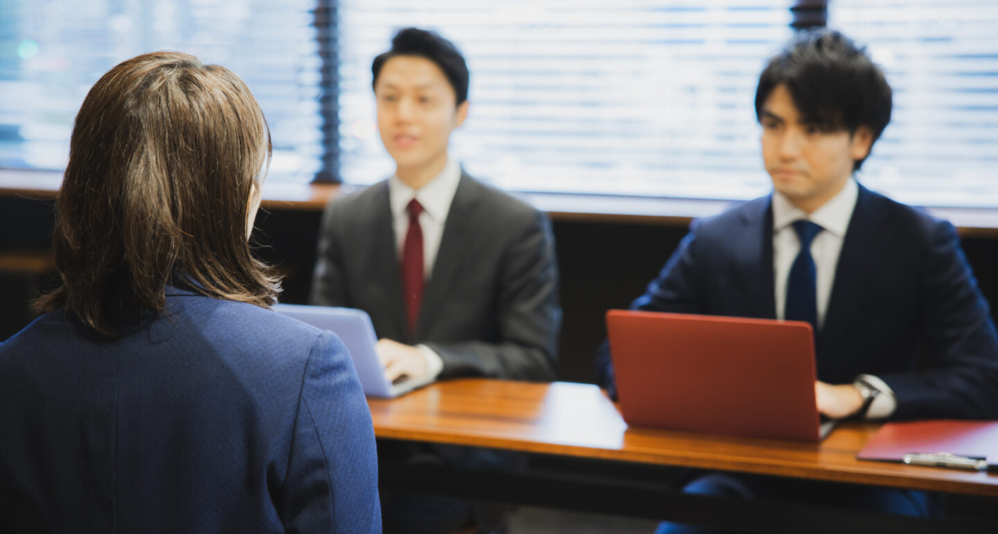 派遣から直接雇用に切り替わる時の注意点は？働き方の違いについても解説