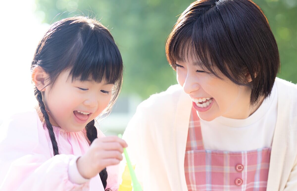 保育士証とは？知っておくべき手続きと取得メリットを徹底解説