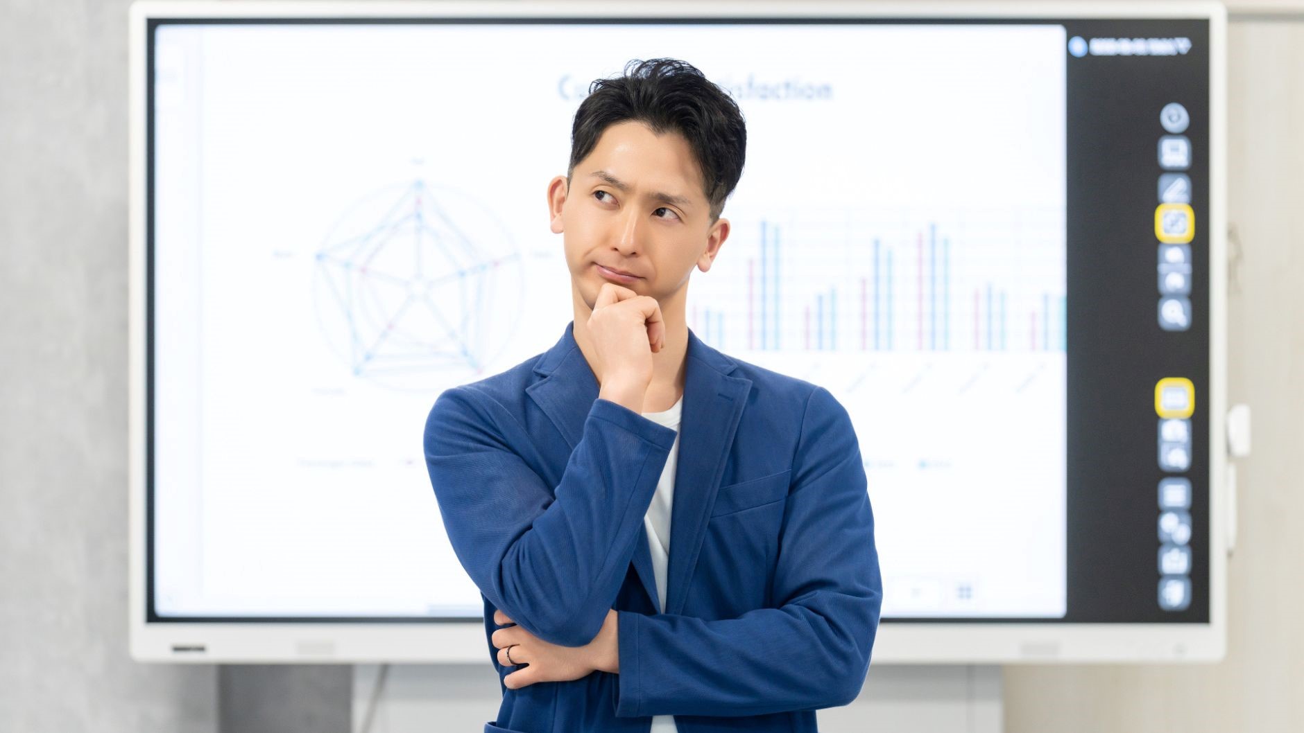 転職を後悔している男性