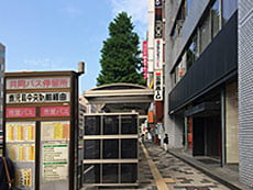 共同バスの停留所